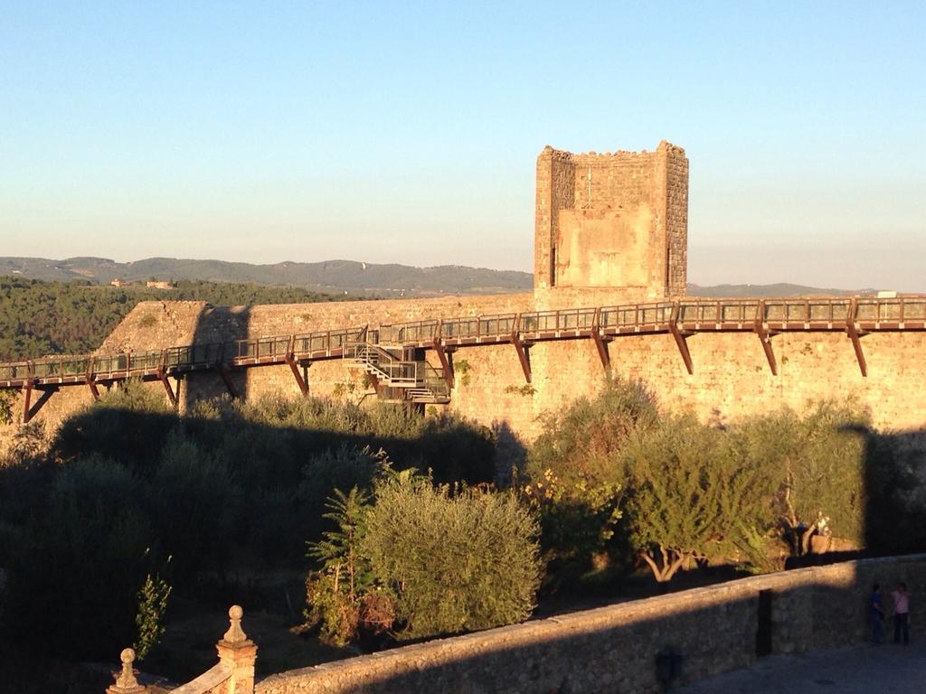 B&B In Piazza Monteriggioni Εξωτερικό φωτογραφία